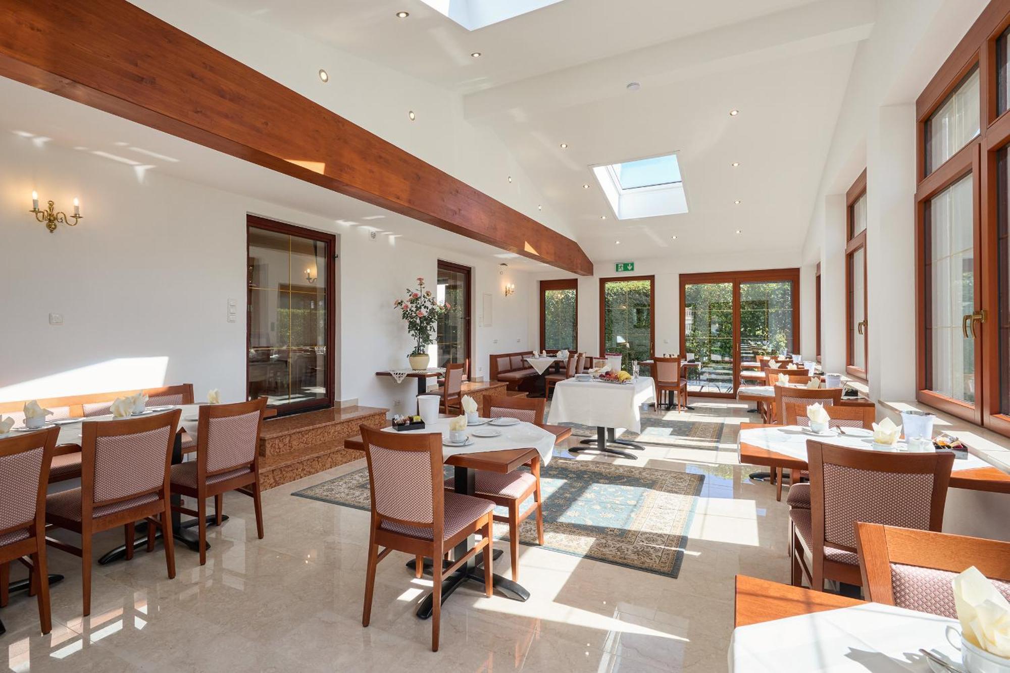 Hotel Garni Demmel Bruckmühl Εξωτερικό φωτογραφία